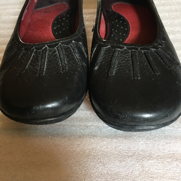 Born - Picture 3 of 7